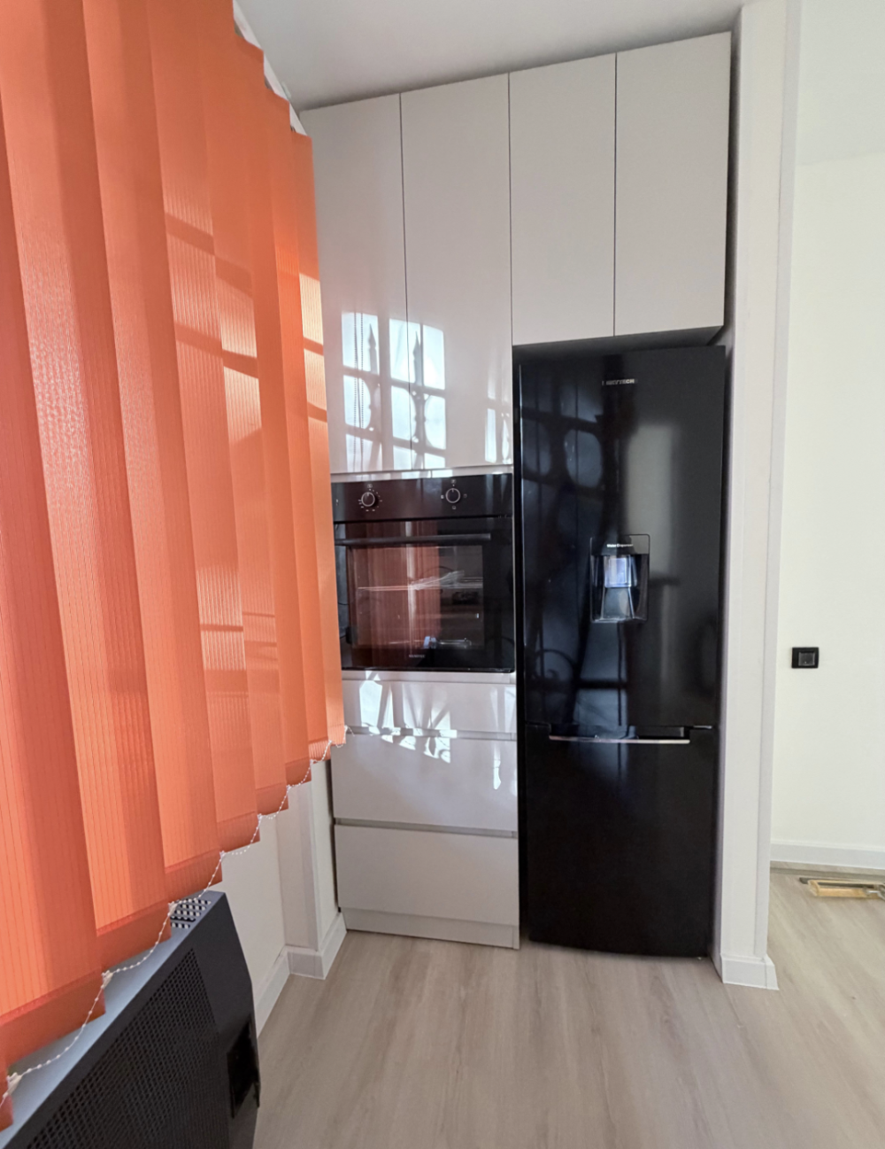 იყიდება 2 ოთახიანი ბინა დიღმის მასივში